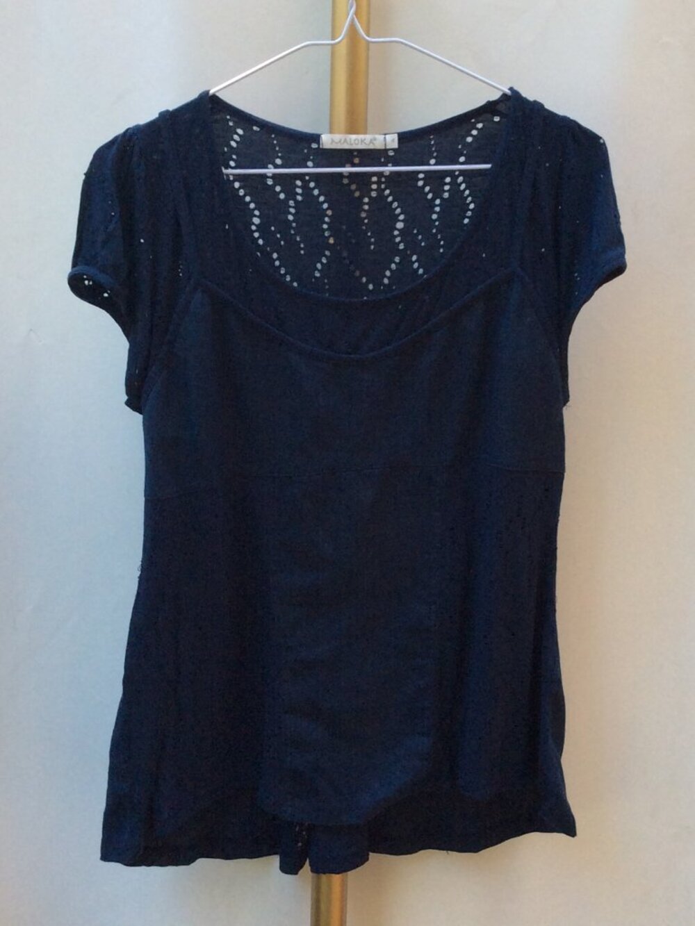 100 % LINEN Maloka Navy Blue Lace Cutout Embellished Top Size 4